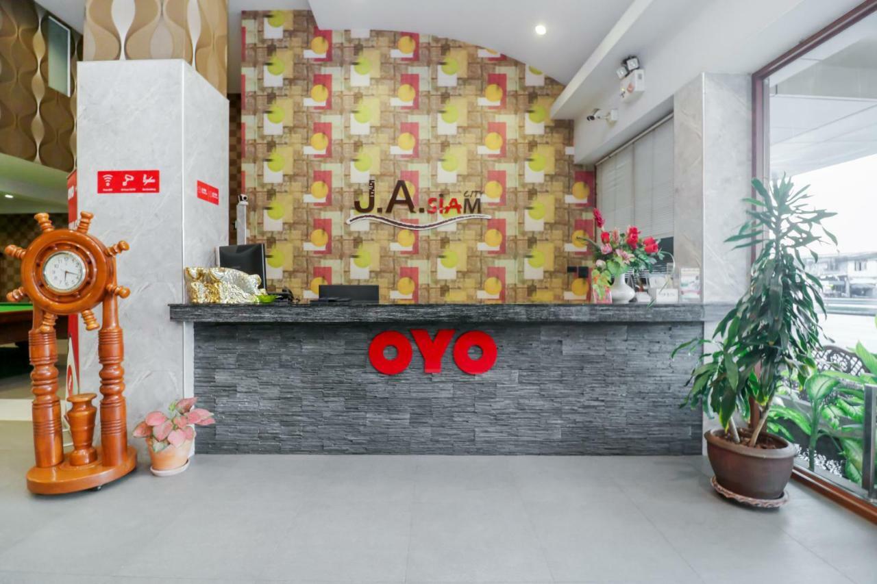 Oyo 120 Ja Siam City Near Bangkok Hospital Pattaya Exterior photo